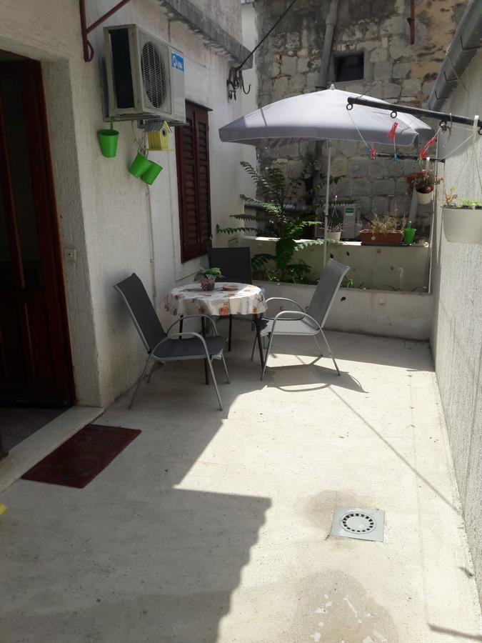 Apartments Eldi Split Exterior photo